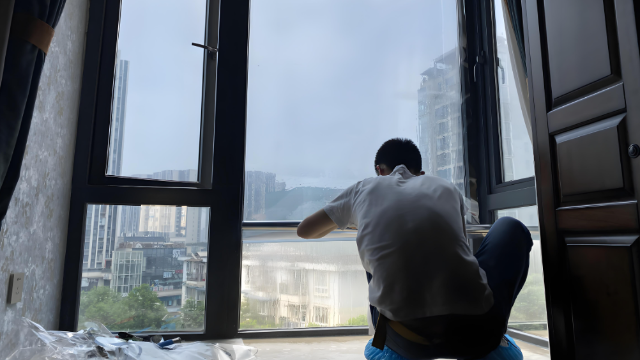 窗戶玻璃貼膜過程中常見的錯誤有哪些？